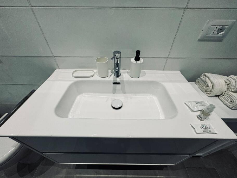 Casa Victoria A Due Passi Dall'Ariston Internet Gratis San Remo Kültér fotó